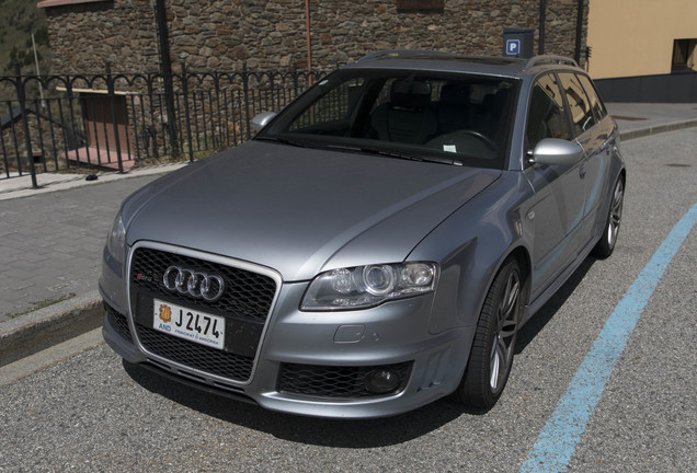 Audi RS4 Avant B7