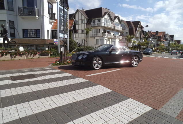 Bentley Continental GTC 2012