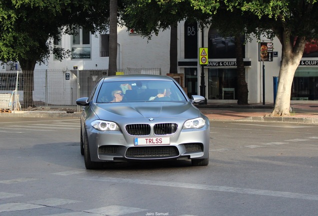 BMW M5 F10 2011