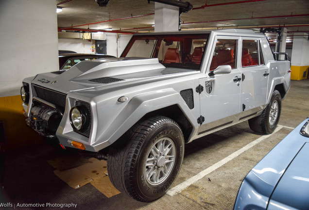 Lamborghini LM002