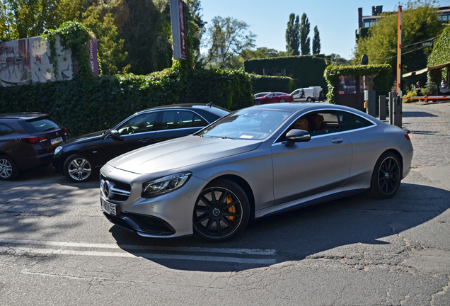 Mercedes-AMG S 63 Coupé C217