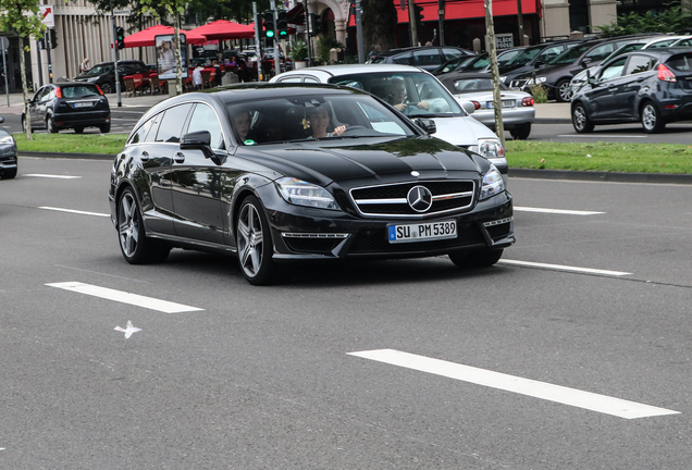 Mercedes-Benz CLS 63 AMG X218 Shooting Brake