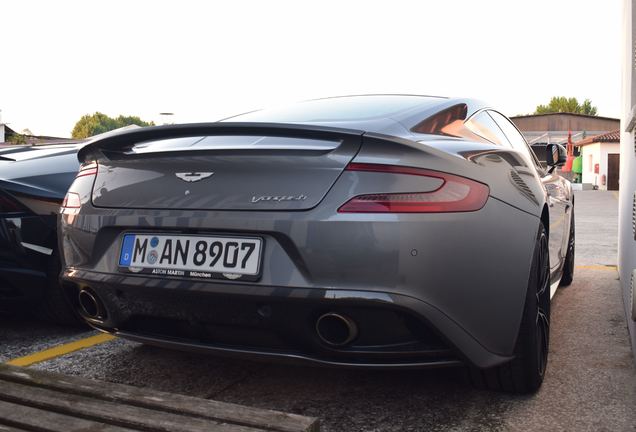 Aston Martin Vanquish 2013