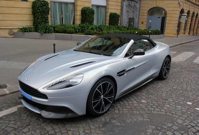 Aston Martin Vanquish Volante