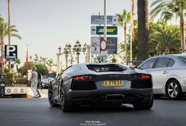 Lamborghini Aventador LP700-4