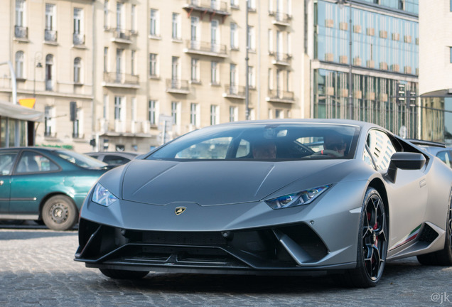 Lamborghini Huracán LP640-4 Performante