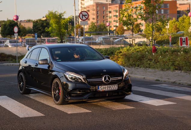 Mercedes-AMG A 45 W176 2015