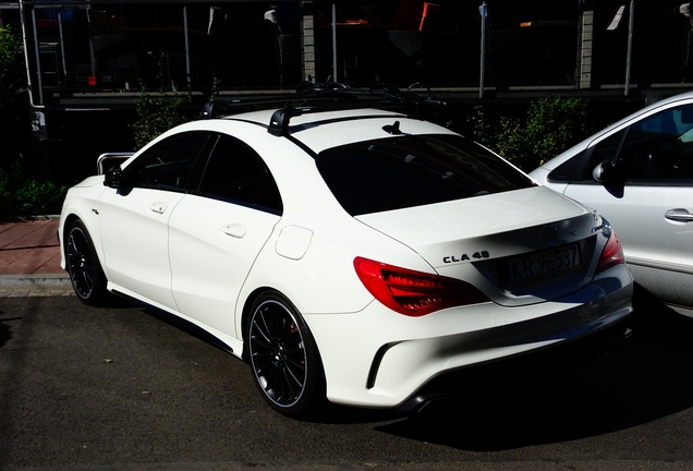 Mercedes-Benz CLA 45 AMG C117