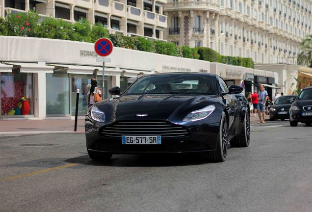 Aston Martin DB11