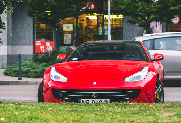 Ferrari GTC4Lusso