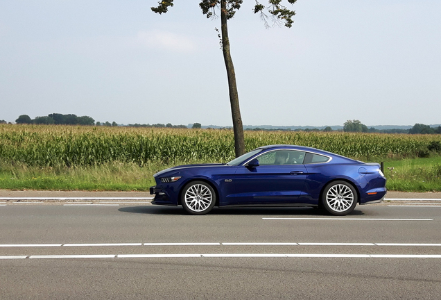 Ford Mustang GT 2015