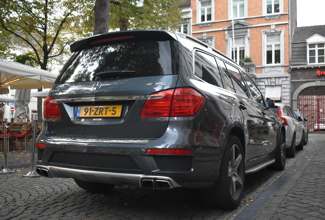 Mercedes-Benz GL 63 AMG X166