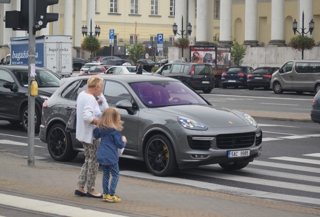 Porsche 958 Cayenne Turbo S MkII