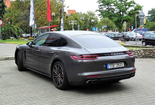 Porsche 971 Panamera Turbo