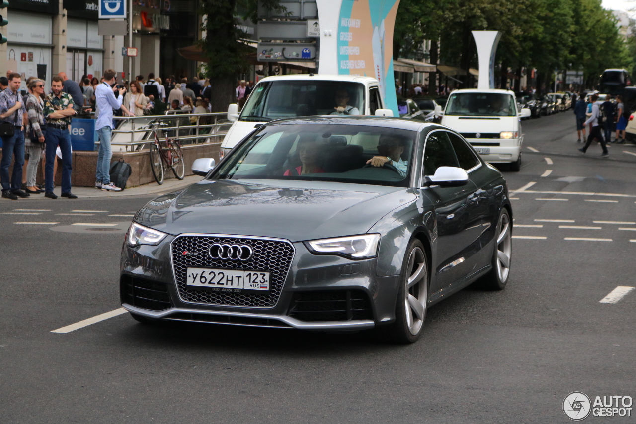 Audi RS5 B8 2012