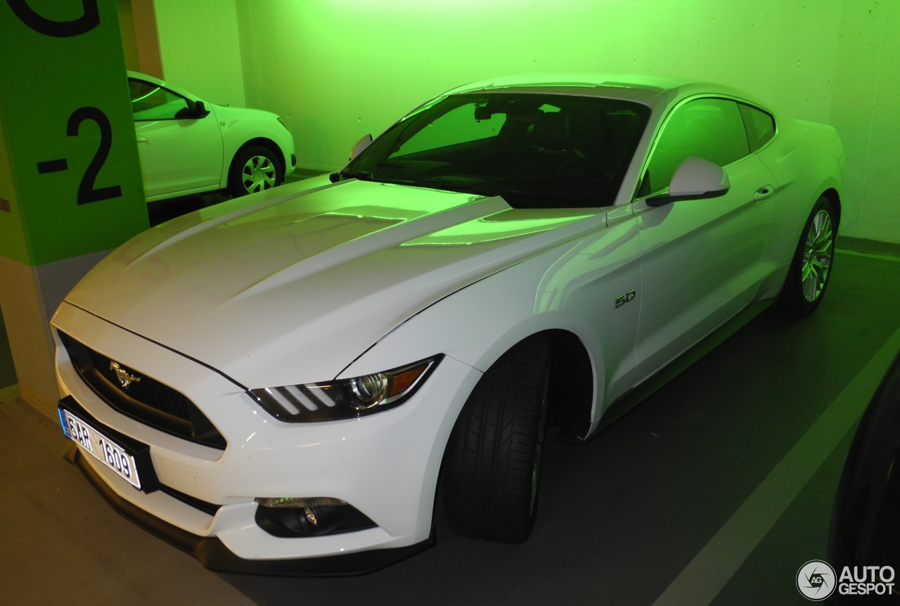 Ford Mustang GT 2015