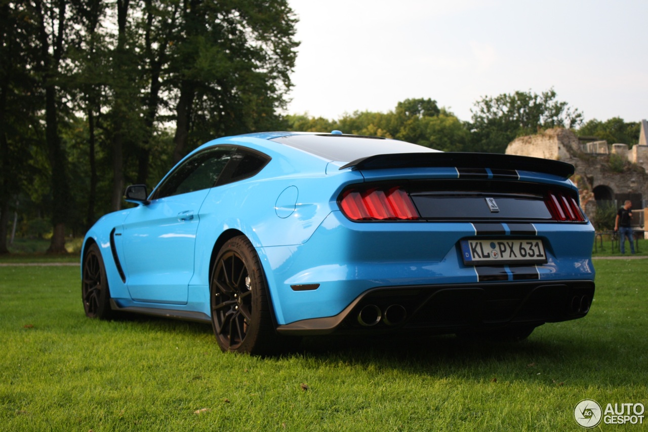 Ford Mustang Shelby GT350 2015