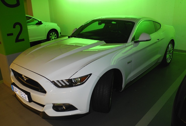 Ford Mustang GT 2015