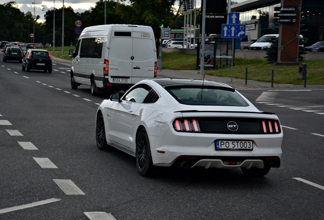 Ford Mustang GT 2015