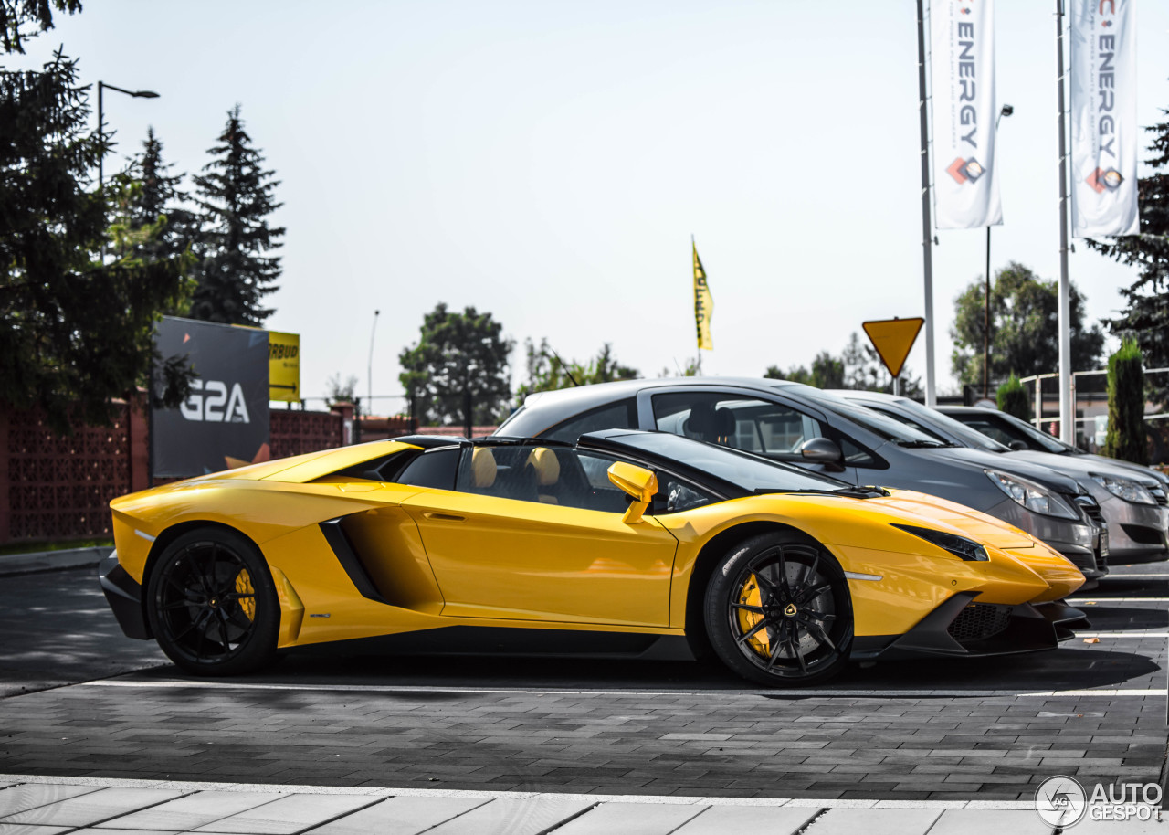 Lamborghini Aventador LP700-4 Roadster