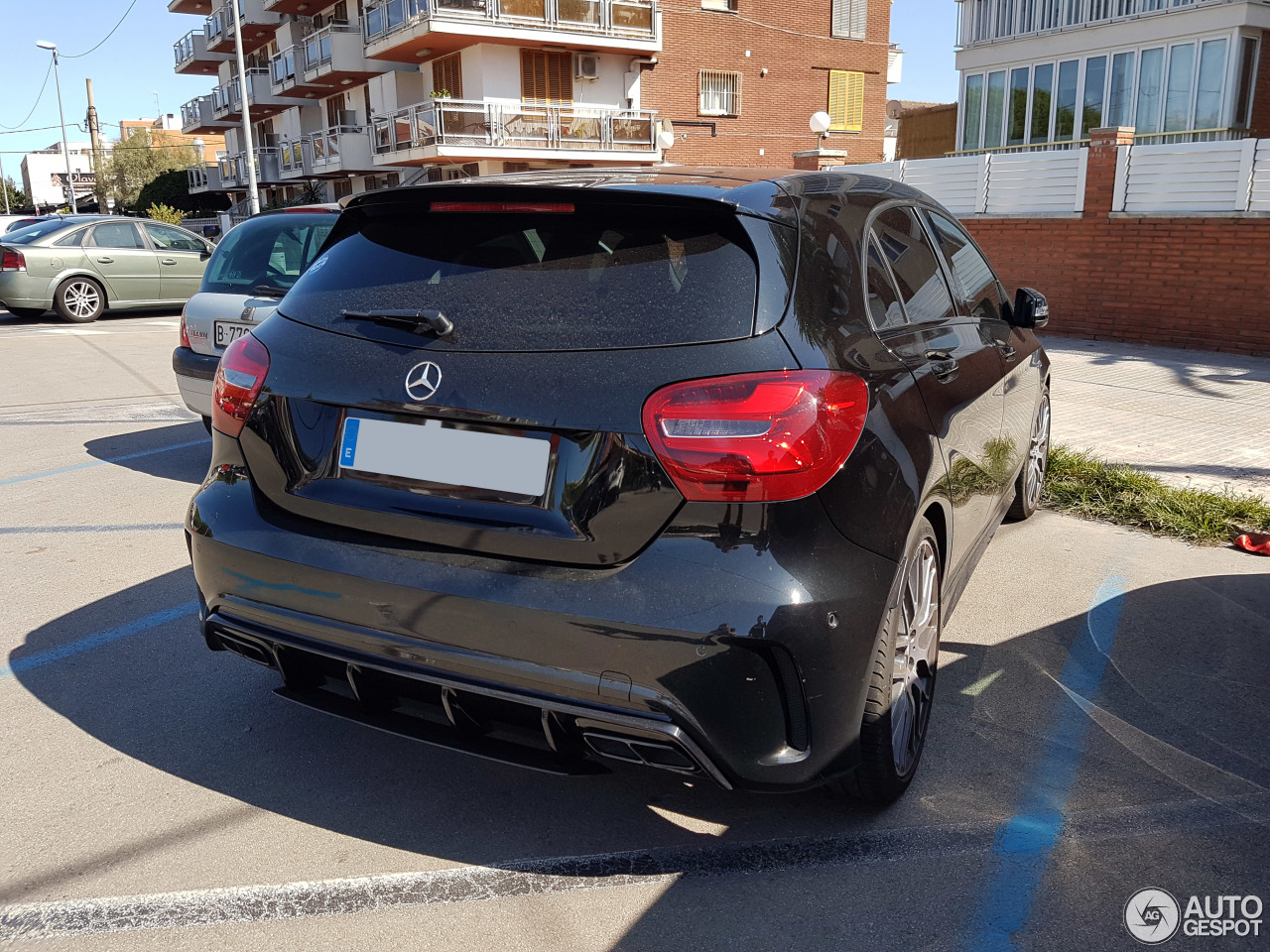 Mercedes-AMG A 45 W176 2015