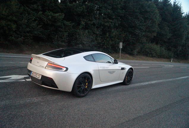 Aston Martin V12 Vantage S