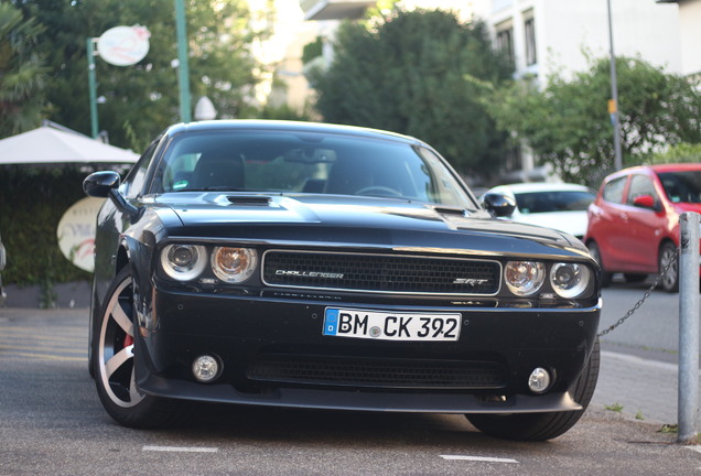 Dodge Challenger SRT-8 392