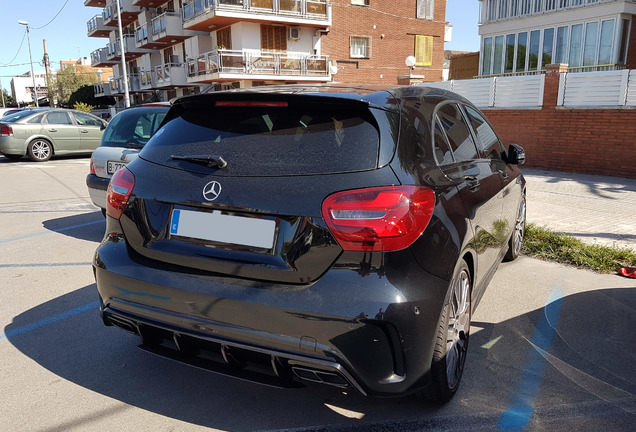 Mercedes-AMG A 45 W176 2015