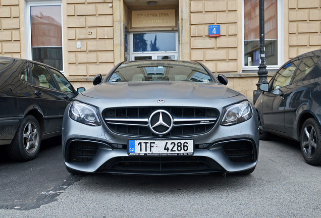 Mercedes-AMG E 63 S W213