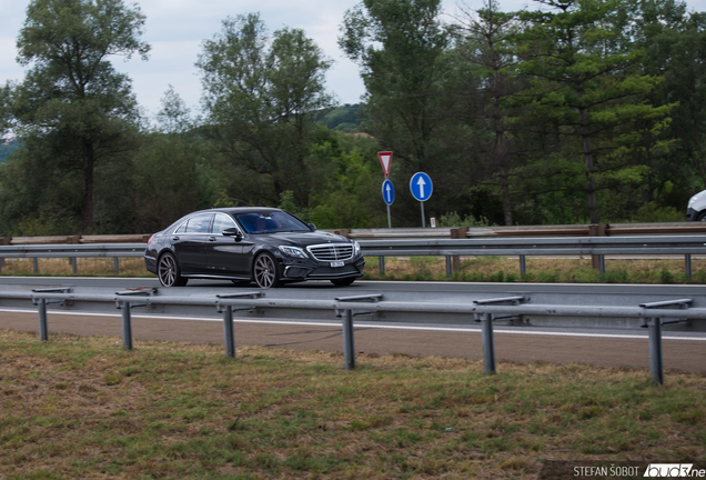 Mercedes-Benz S 65 AMG V222