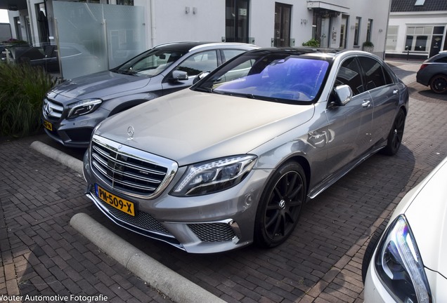 Mercedes-Benz S 65 AMG V222