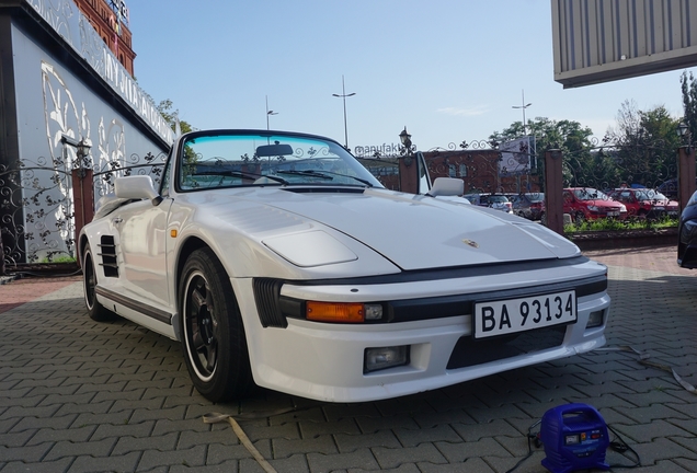 Porsche 930 Turbo Cabriolet Flatnose