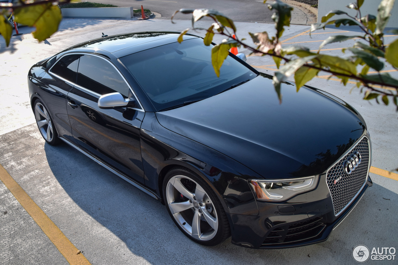 Audi RS5 B8 2012