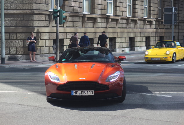 Aston Martin DB11