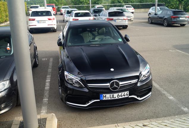 Mercedes-AMG C 63 S W205