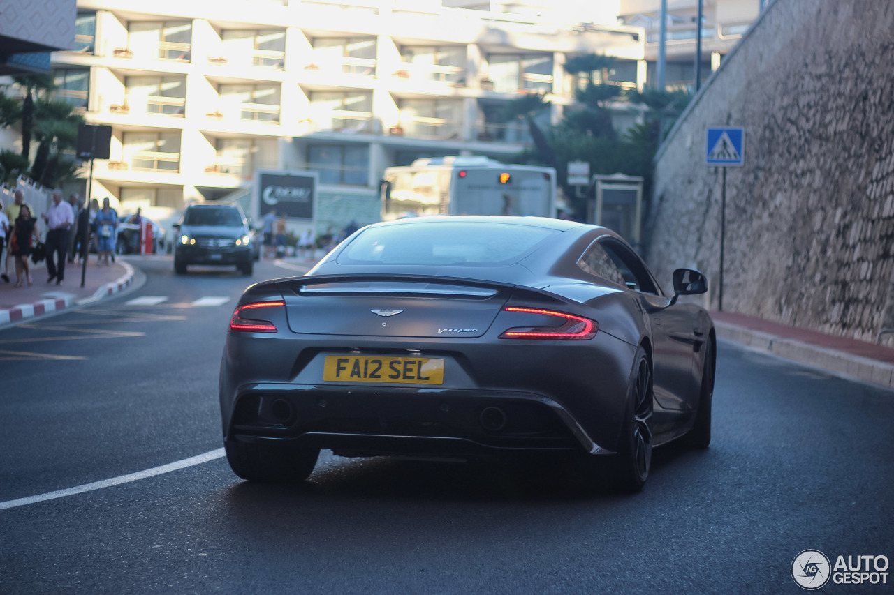 Aston Martin Vanquish 2013