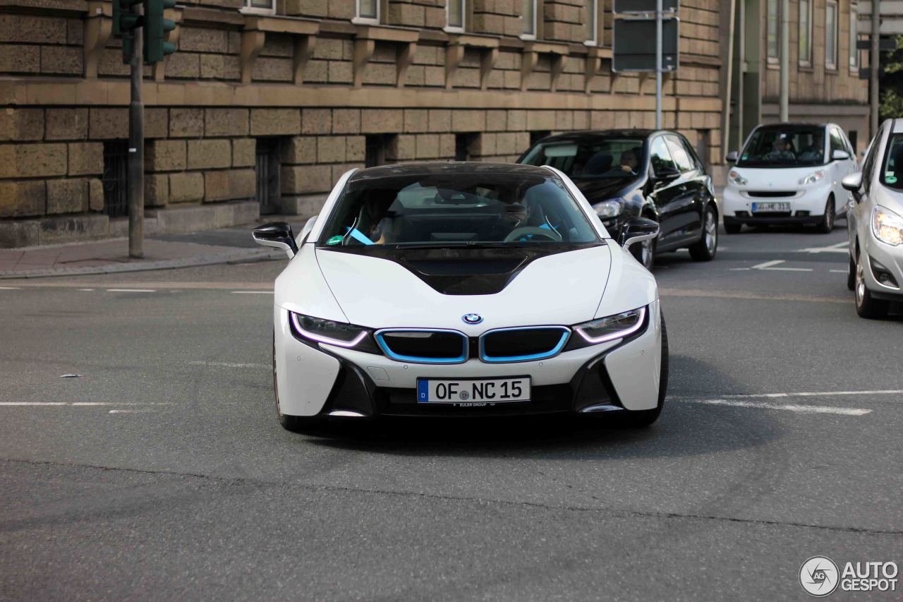 BMW i8