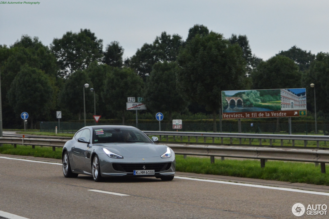 Ferrari GTC4Lusso T