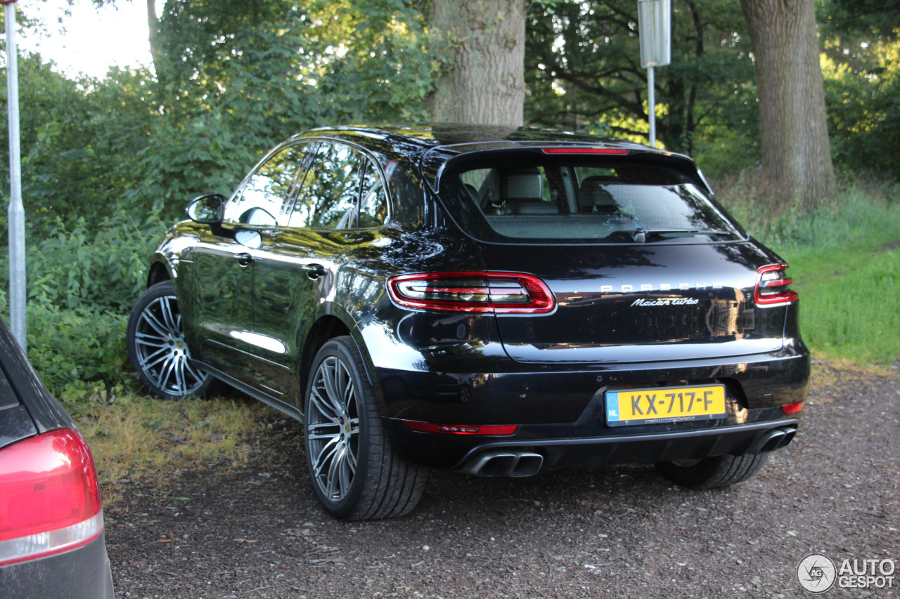 Porsche 95B Macan Turbo