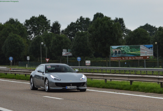 Ferrari GTC4Lusso T