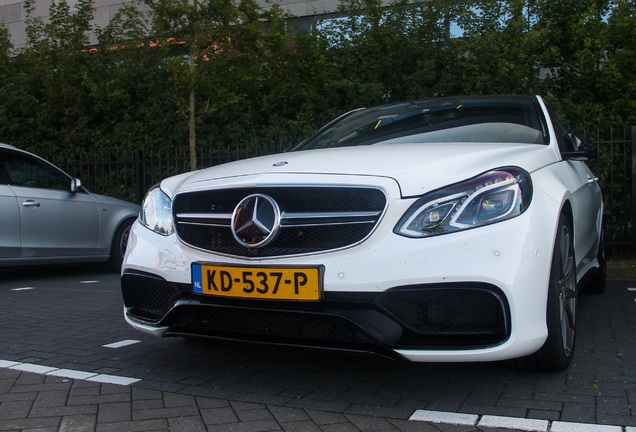 Mercedes-Benz E 63 AMG S W212