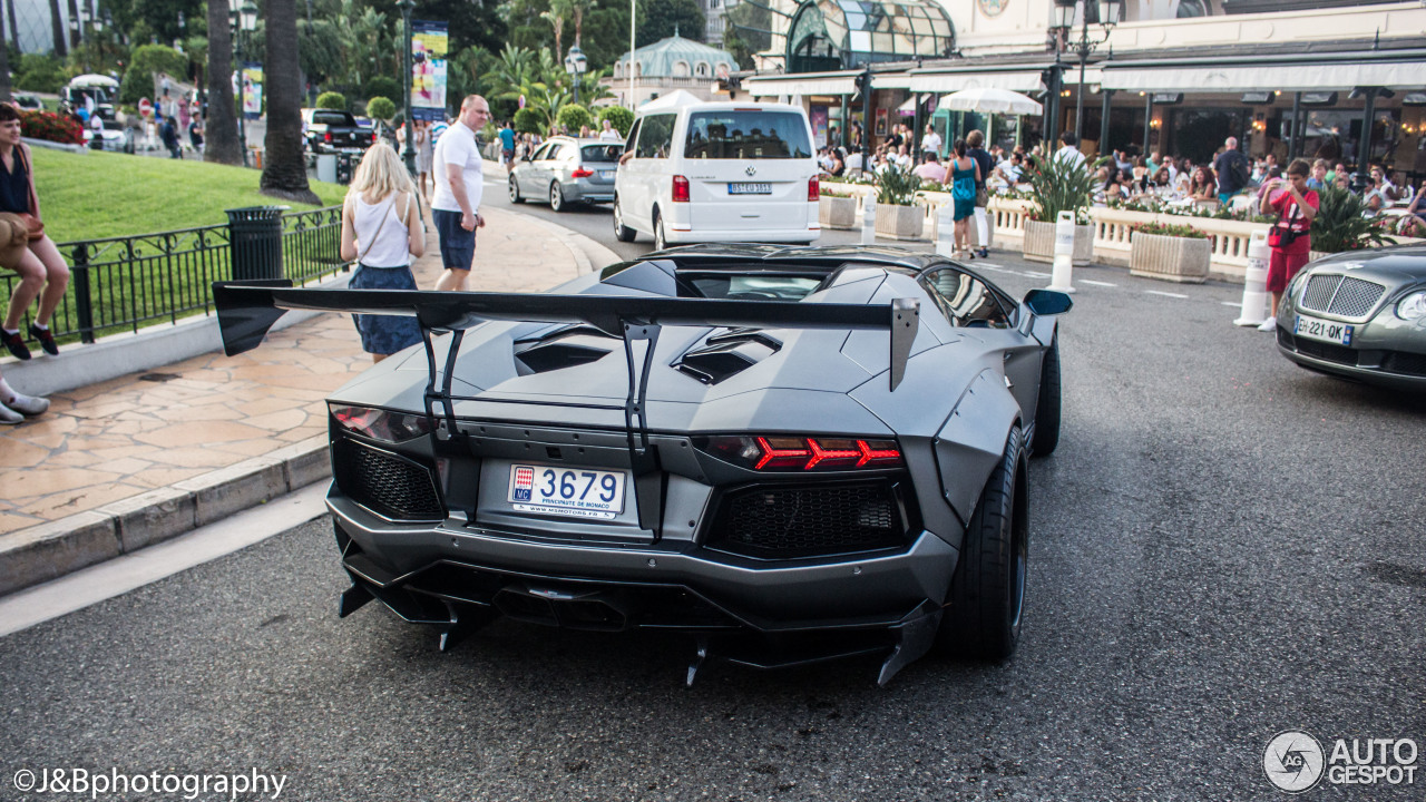 Lamborghini Aventador LP700-4 Roadster Liberty Walk LB Performance Wide Body