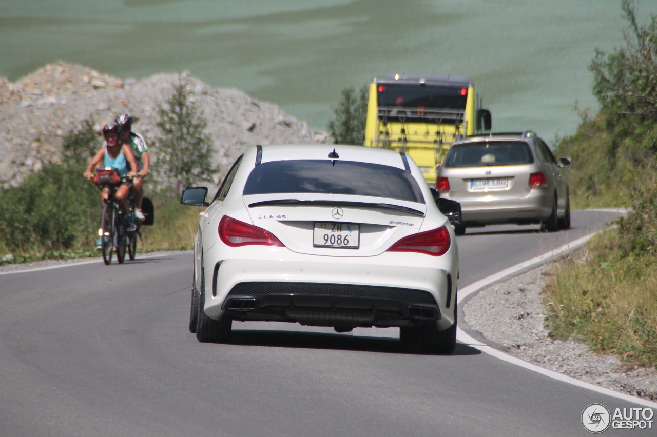 Mercedes-Benz CLA 45 AMG C117