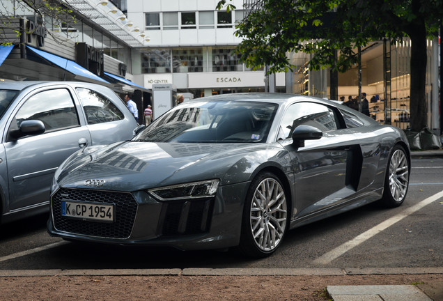 Audi R8 V10 2015