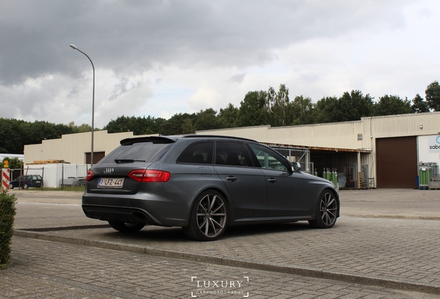 Audi RS4 Avant B8