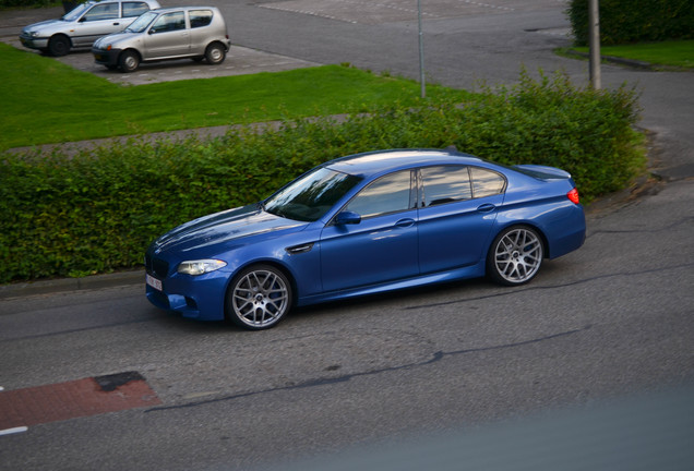 BMW M5 F10 2011