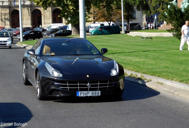 Ferrari FF