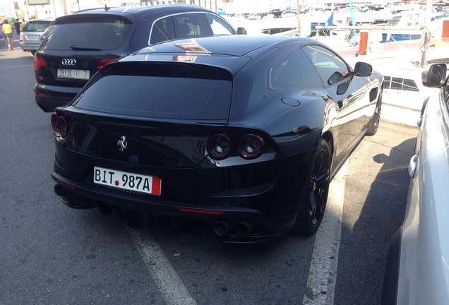 Ferrari GTC4Lusso