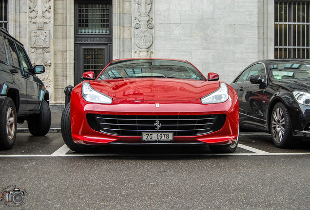 Ferrari GTC4Lusso