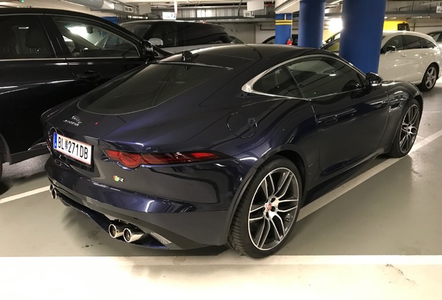 Jaguar F-TYPE R Coupé 2017